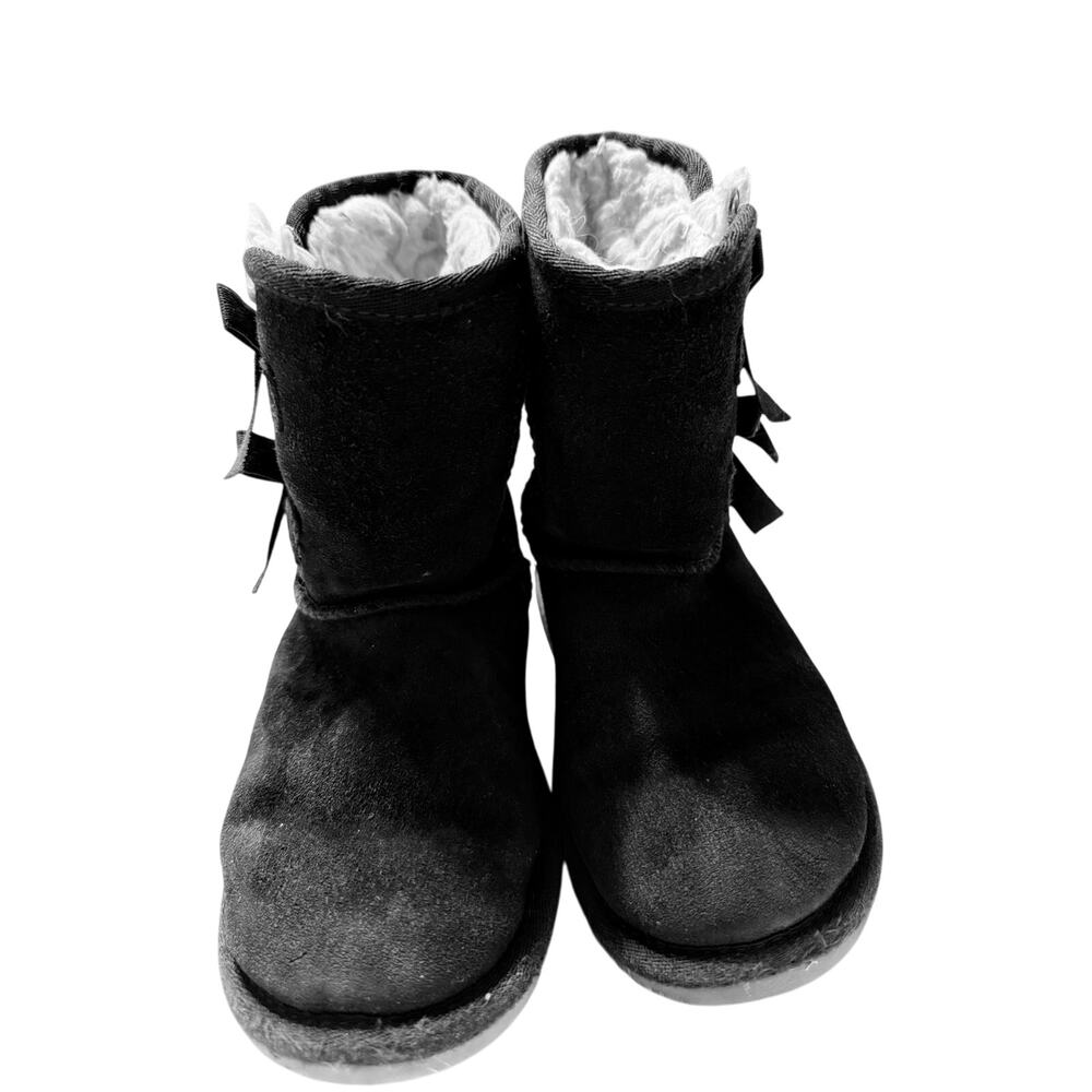 Koolaburra by UGG Girl’s Victoria Short Boots – Navy Blue – Size 1M